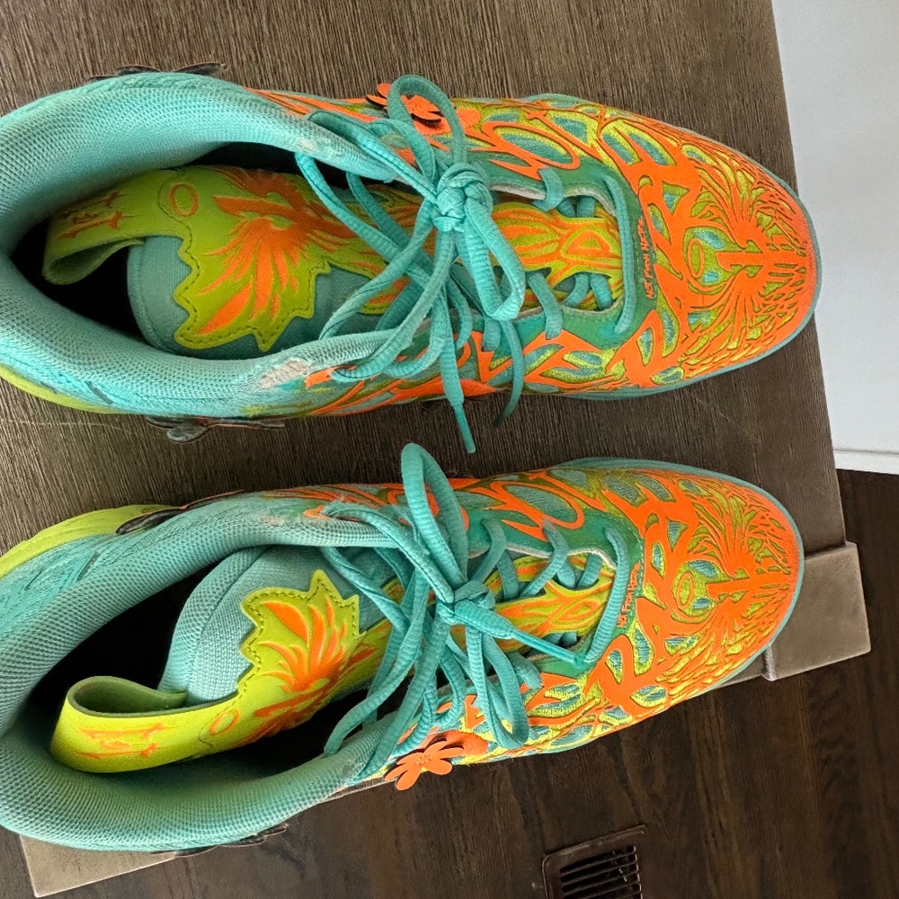 Men’s shoes size 11